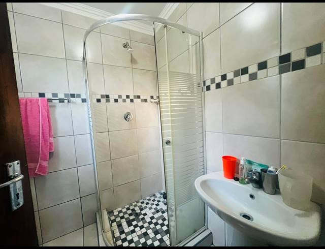 2 BEDROOM HOUSE FOR SALE IN INANDA